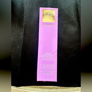 Kate Somerville
DeliKate™ Soothing Cleanser